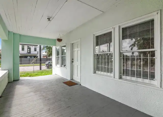 Property at 1601 Holman St, Houston, TX, 77004, 3 beds, 1.5 baths, [object Object]
