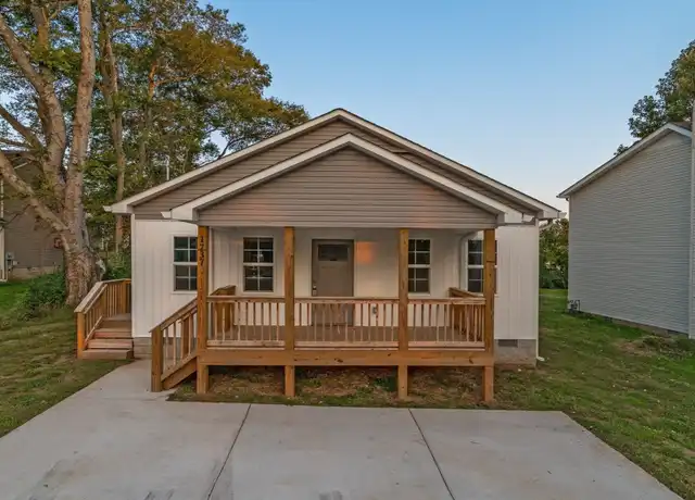 Property at 1737 University Dr, Columbia, TN, 38401, 3 beds, 2 baths, [object Object]