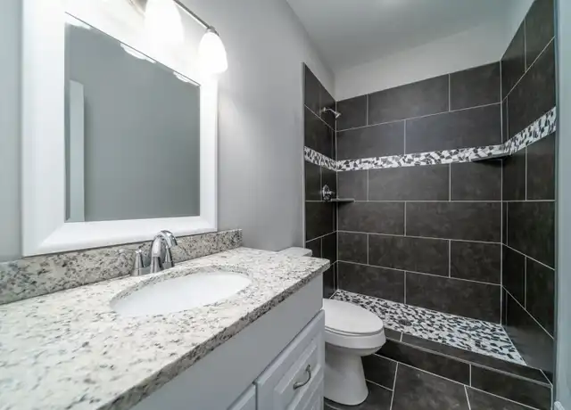 Property at 1737 University Dr, Columbia, TN, 38401, 3 beds, 2 baths, [object Object]