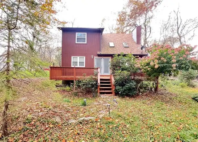 Property at 5115 Navajo Pl, Tobyhanna, PA, 18466, 3 beds, 2 baths, [object Object]
