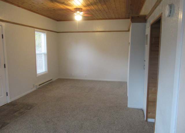 Photo of 914 Pine St, Sandpoint, ID 83864