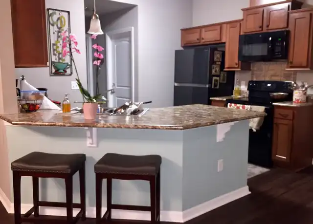Property at 15616 NW 135th Ter, Alachua, FL, 32615, 2 beds, 2 baths, [object Object]