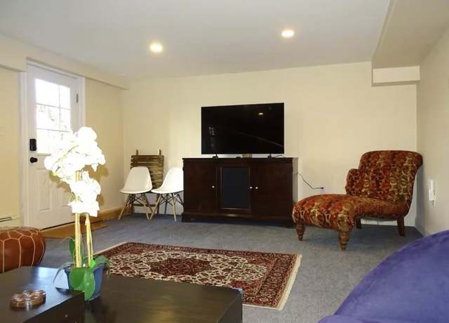 Photo of 40 Possum Rd Unit B, Weston, MA 02493