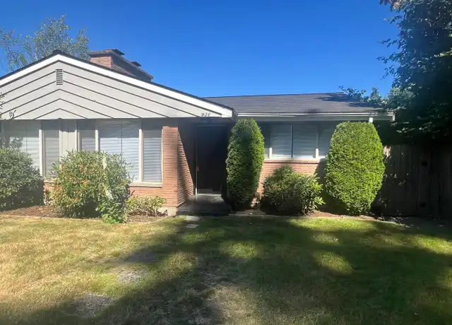 Property at 931 N 163rd St Unit 931, Seattle, WA, 98133, 1 bed, 1 bath, [object Object]