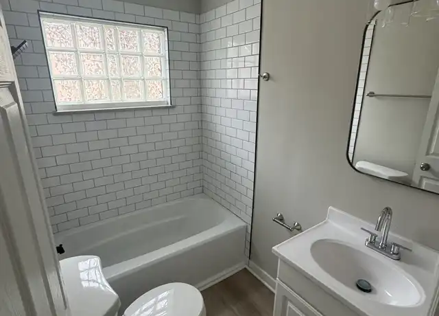 Property at 1009 Lilley Ave Unit A, Columbus, OH, 43206, 1 bed, 1 bath, [object Object]