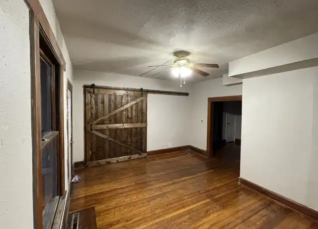 Property at 611 Cleburn St, Warrensburg, MO, 64093, 4 beds, 2 baths, [object Object]
