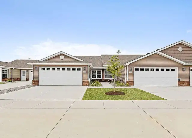 Property at Redwood Charlotte Ridge Road - 6110a Gladiolus Ln, Charlotte, NC, 28269, 2 beds, 2 baths, [object Object]