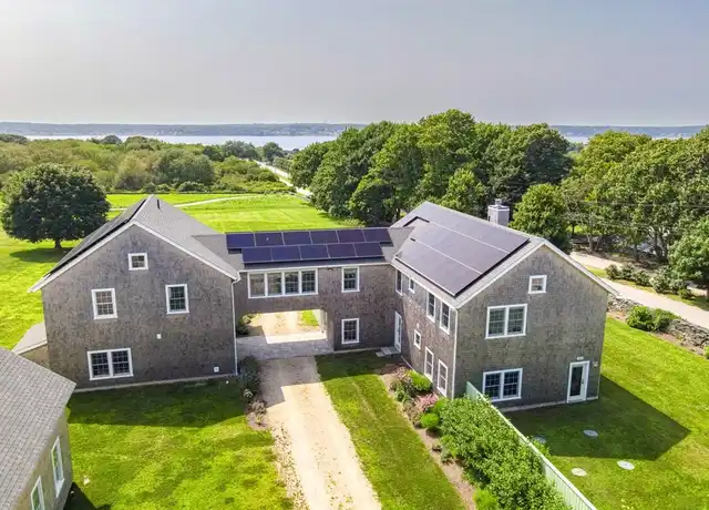 Property at 953 Fort Getty Rd, Jamestown, RI, 02835, 4 beds, 4 baths, [object Object]