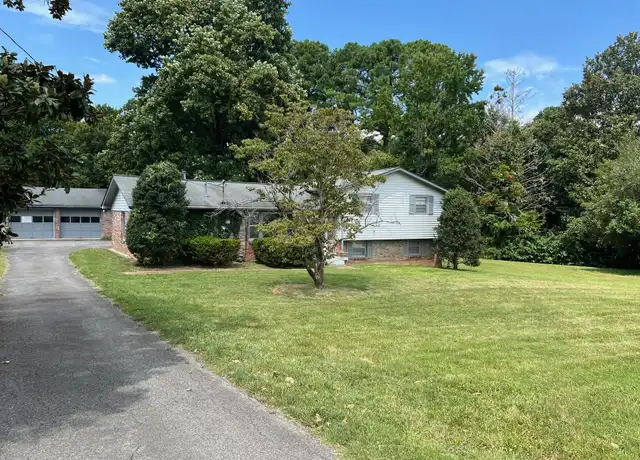 Property at 106 Elnora Dr, Hendersonville, TN, 37075, 4 beds, 3 baths, [object Object]