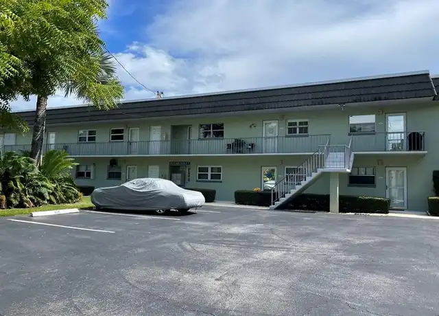 Property at 1151 Carlton Ct #203, Fort Pierce, FL, 34949, 1 bed, 1.5 baths, [object Object]