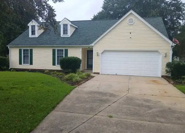 Property at 215 Forest Oaks Dr, New Bern, NC, 28562, 3 beds, 2 baths, [object Object]