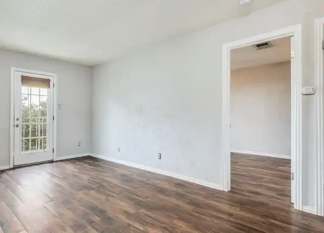 Property at 516 S Park Dr Unit 202, Austin, TX, 78704, 1 bed, 1 bath, [object Object]