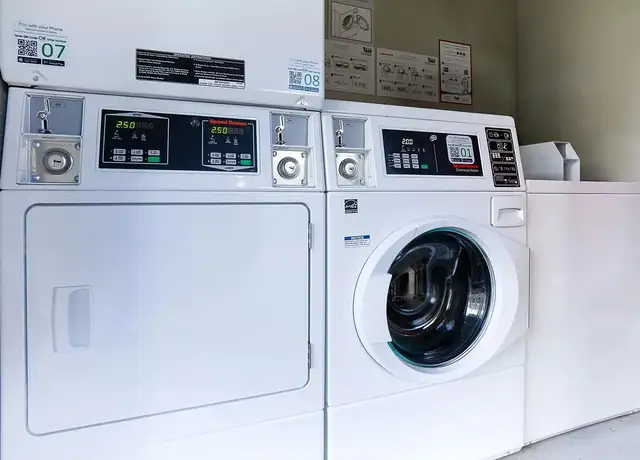 Photo of 1427 Ernest St, Honolulu, HI 96822