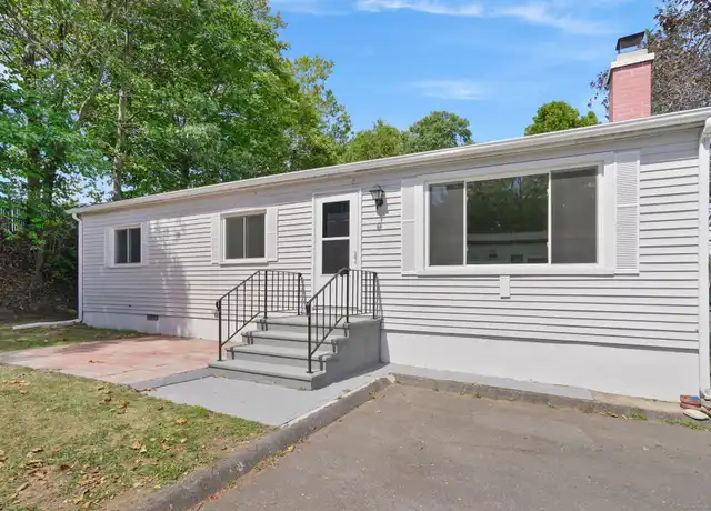 Property at 9 Crescent Park Rd, Westport, CT, 06880, 3 beds, 1.5 baths, [object Object]