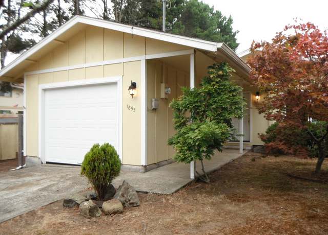 Photo of 1655 34th St, Florence, OR 97439