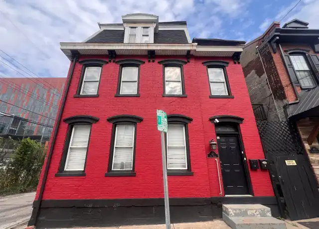 Property at 42 Van Braam St Unit 2, Pittsburgh, PA, 15219, 4 beds, 1 bath, [object Object]