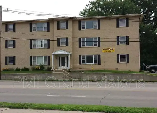 Property at 340 N Monroe St, Decatur, IL, 62522, 2 beds, 1 bath, [object Object]