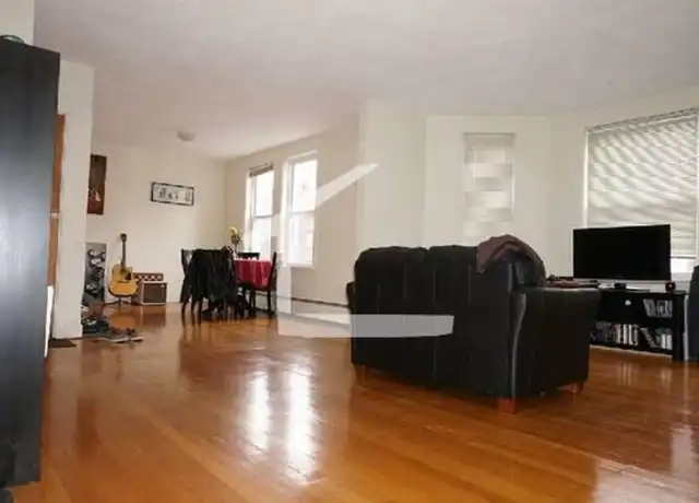 Property at 310 Tappan St, Brookline, MA, 02445, 2 beds, 1 bath, [object Object]
