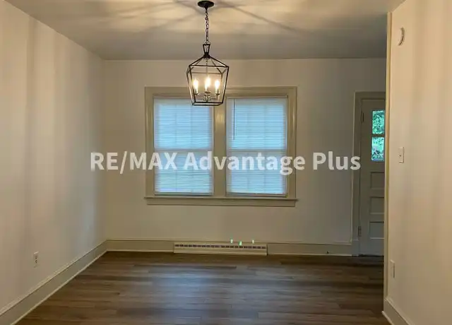 Property at 303 S Virginia St, Farmville, VA, 23901, 3 beds, 2 baths, [object Object]