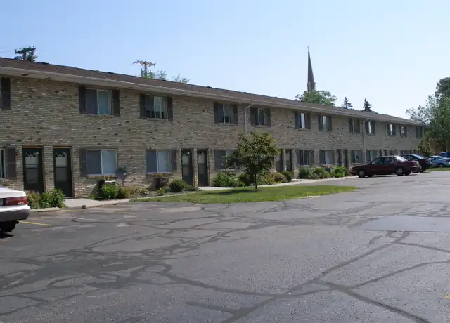 Property at 126 N Center Ave Unit 12, Jefferson, WI, 53549, 2 beds, 1.5 baths, [object Object]