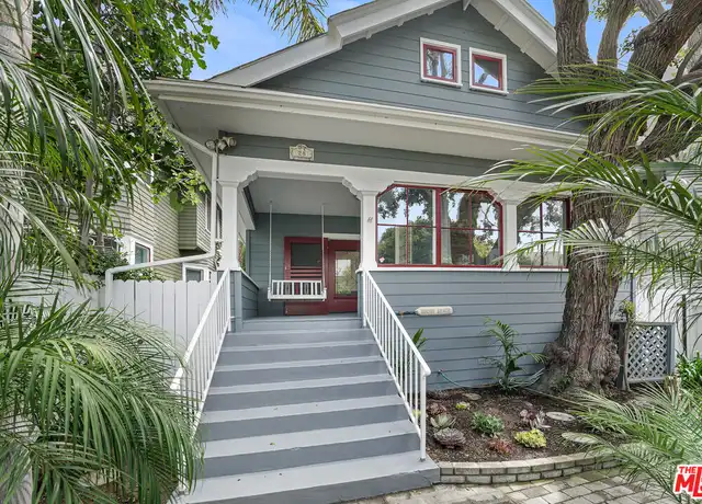 Property at 28 Clubhouse Ave Unit Lower, Venice, CA, 90291, 2 beds, 2 baths, [object Object]