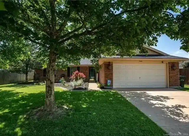 Property at 3416 Alvin Dr, Jeffersonville, IN, 47130, 3 beds, 2 baths, [object Object]