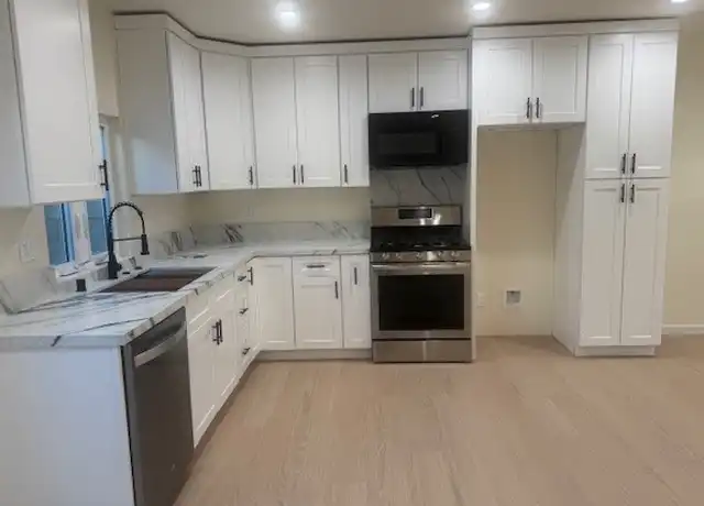 Property at 636 Pioneer Dr Unit A, Glendale, CA, 91203, 2 beds, 2 baths, [object Object]
