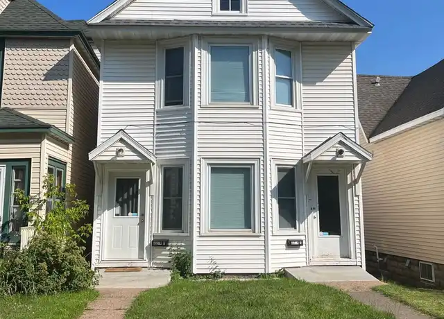 Property at 2214 W 3rd St Unit Upper B, Duluth, MN, 55806, 3 beds, 1 bath, [object Object]