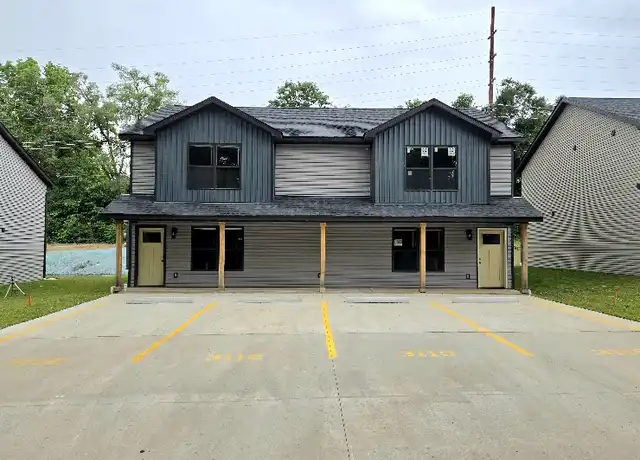 Property at 3110 Commerce St, Park Hills, MO, 63601, 3 beds, 2.5 baths, [object Object]