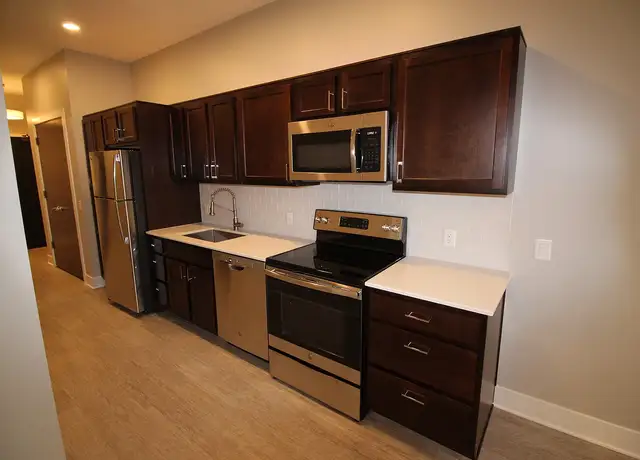 Photo of 140 S Canopy St, Lincoln, NE 68508