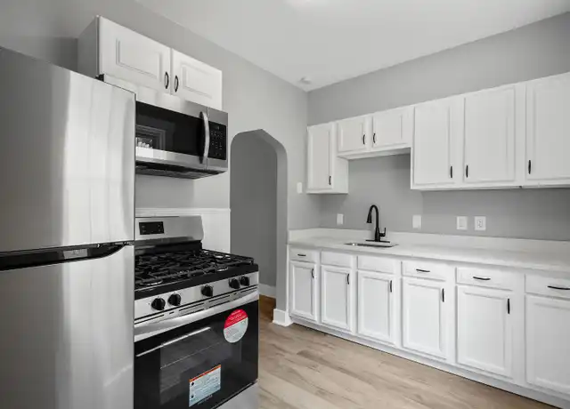 Property at 1712 Amanda St, Pittsburgh, PA, 15210, 2 beds, 1 bath, [object Object]