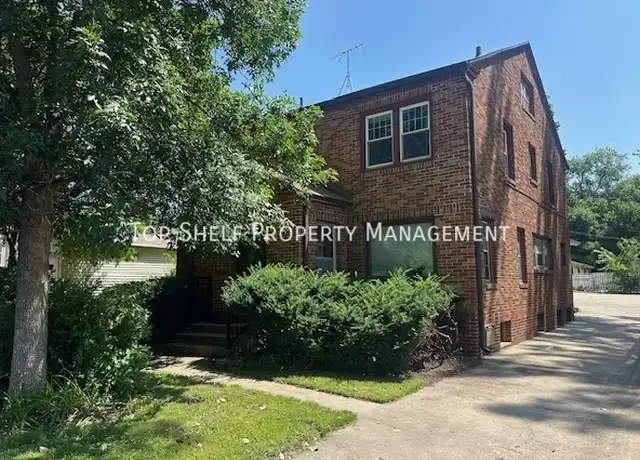 Property at 1065 42nd St, Des Moines, IA, 50311, 3 beds, 1.5 baths, [object Object]