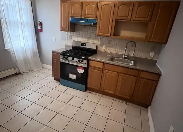 Property at 311 Summer Ave Unit 1, Newark, NJ, 07104, 2 beds, 1 bath, [object Object]
