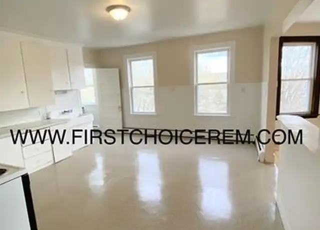 Property at 169 Oxford St, Lewiston, ME, 04240, 3 beds, 1 bath, [object Object]