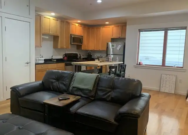 Property at 2 Beech St Unit 201, Cambridge, MA, 02140, 2 beds, 1 bath, [object Object]