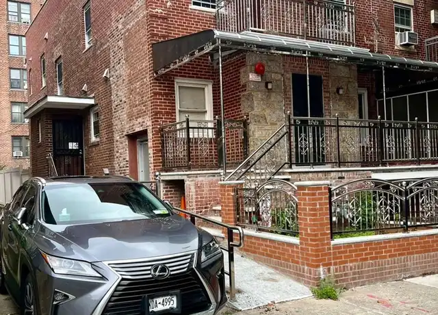 Property at 34-26 75th St Unit 2R, Flushing, NY, 11372, 2 beds, 1 bath, [object Object]