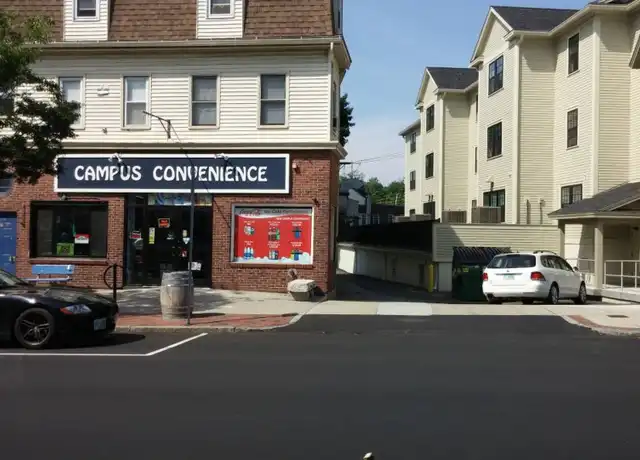 Property at 32 Main St Unit 3, Durham, NH, 03824, 1 bed, 1 bath, [object Object]