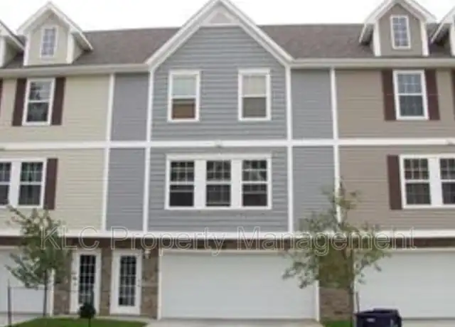 Property at 5558 Kenton Ln, Johnston, IA, 50131, 2 beds, 2 baths, [object Object]