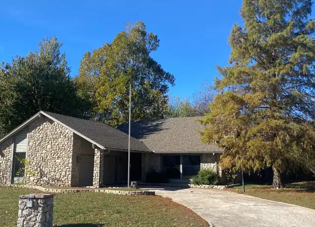 Property at 1809 Paisley Ct, Yukon, OK, 73099, 3 beds, 2 baths, [object Object]