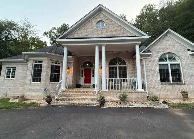 Property at 10408 Marbury Rd, Oakton, VA, 22124, 3 beds, 2.5 baths, [object Object]