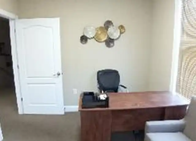 Property at 5604 Wendy Bagwell Pkwy Ste 600, Hiram, GA, 30141, 3 beds, 1 bath, [object Object]