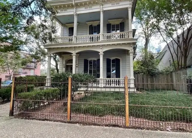 Property at 3102 Saint Charles Ave Unit 2A, New Orleans, LA, 70115, 1 bed, 1 bath, [object Object]