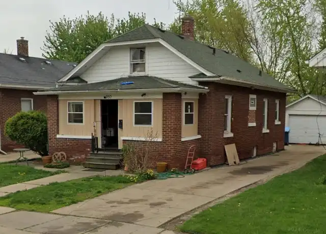Property at 953 2nd Ave, Aurora, IL, 60505, 2 beds, 2 baths, [object Object]