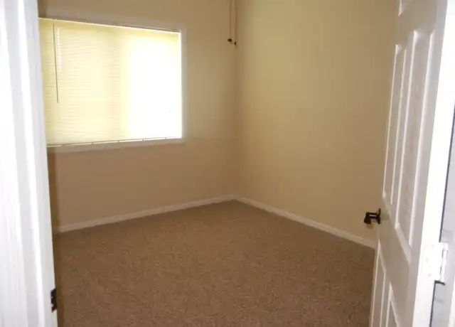Property at 726-728 N 28th St, Superior, WI, 54880, 2 beds, 1 bath, [object Object]