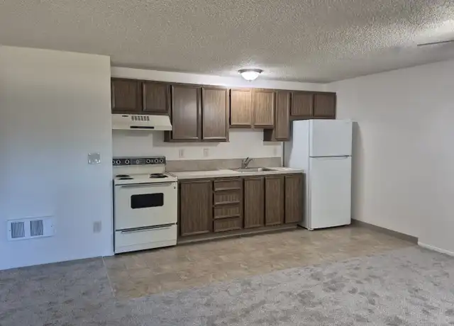 Property at 1307 NE Hogan Pl, Gresham, OR, 97030, 1 bed, 1 bath, [object Object]