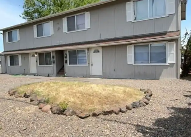 Property at 264 N 8th St Unit 264A, Central Point, OR, 97502, 2 beds, 1 bath, [object Object]