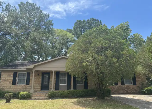 Property at 2613 Quincy Cir, Valdosta, GA, 31602, 4 beds, 2 baths, [object Object]