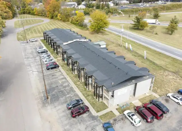 Property at 1750 N Green St Unit 4, Henderson, KY, 42420, 1 bed, 1 bath, [object Object]