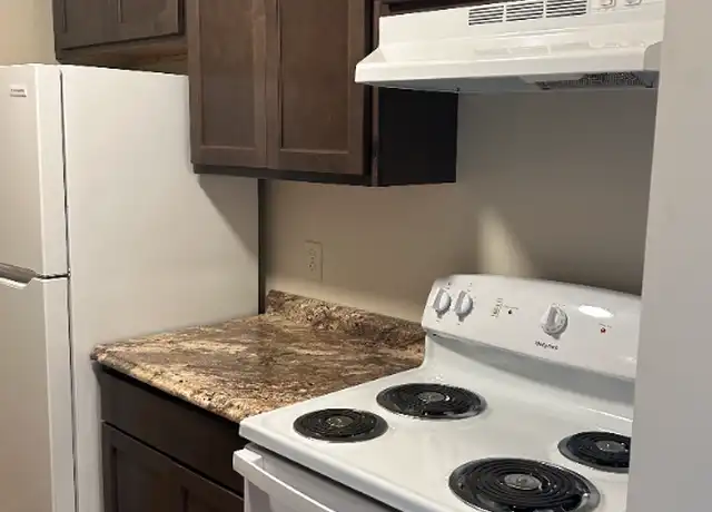 Property at 435 S Lincoln Ave Unit F6, Barnesville, OH, 43713, 2 beds, 1 bath, [object Object]