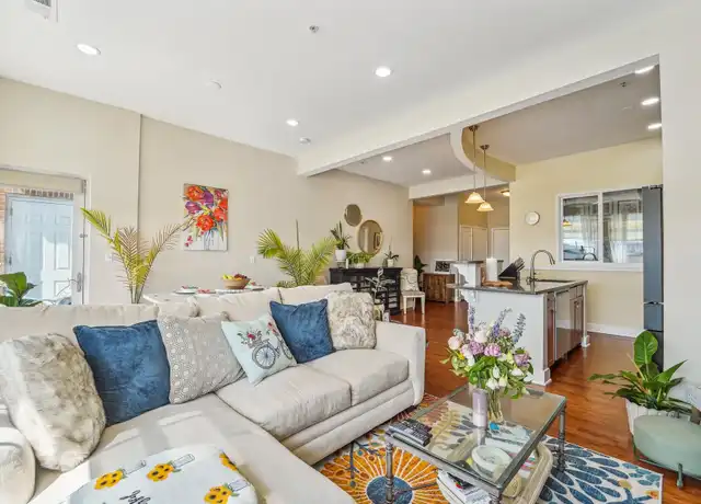 Property at 3 Greenwich Dr #107, Jersey City, NJ, 07305, 2 beds, 1 bath, [object Object]